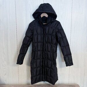 The North Face 550 Goose Down Parka Jacket in Black